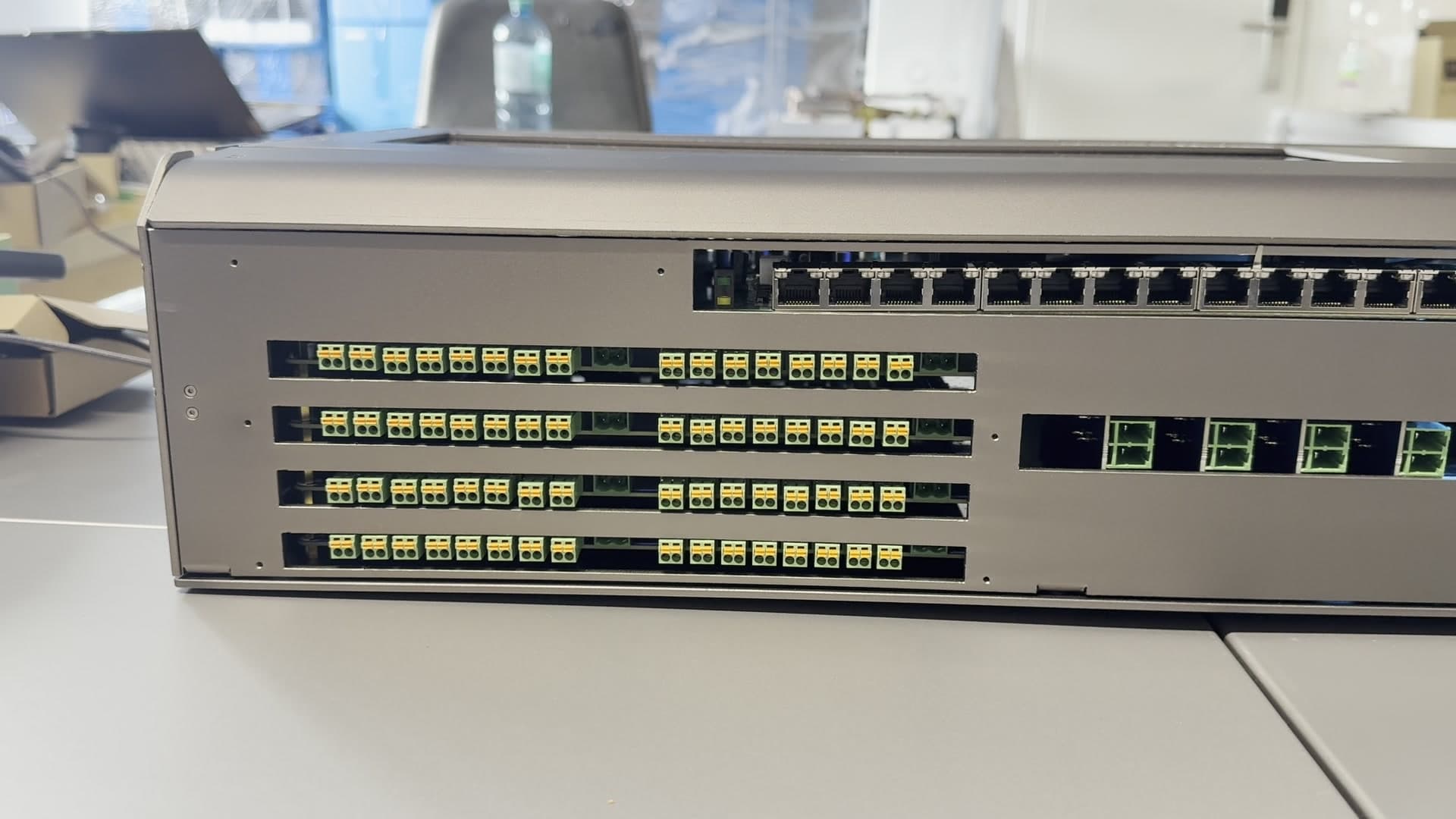 Modular industrial connections on Interkey BRAIN